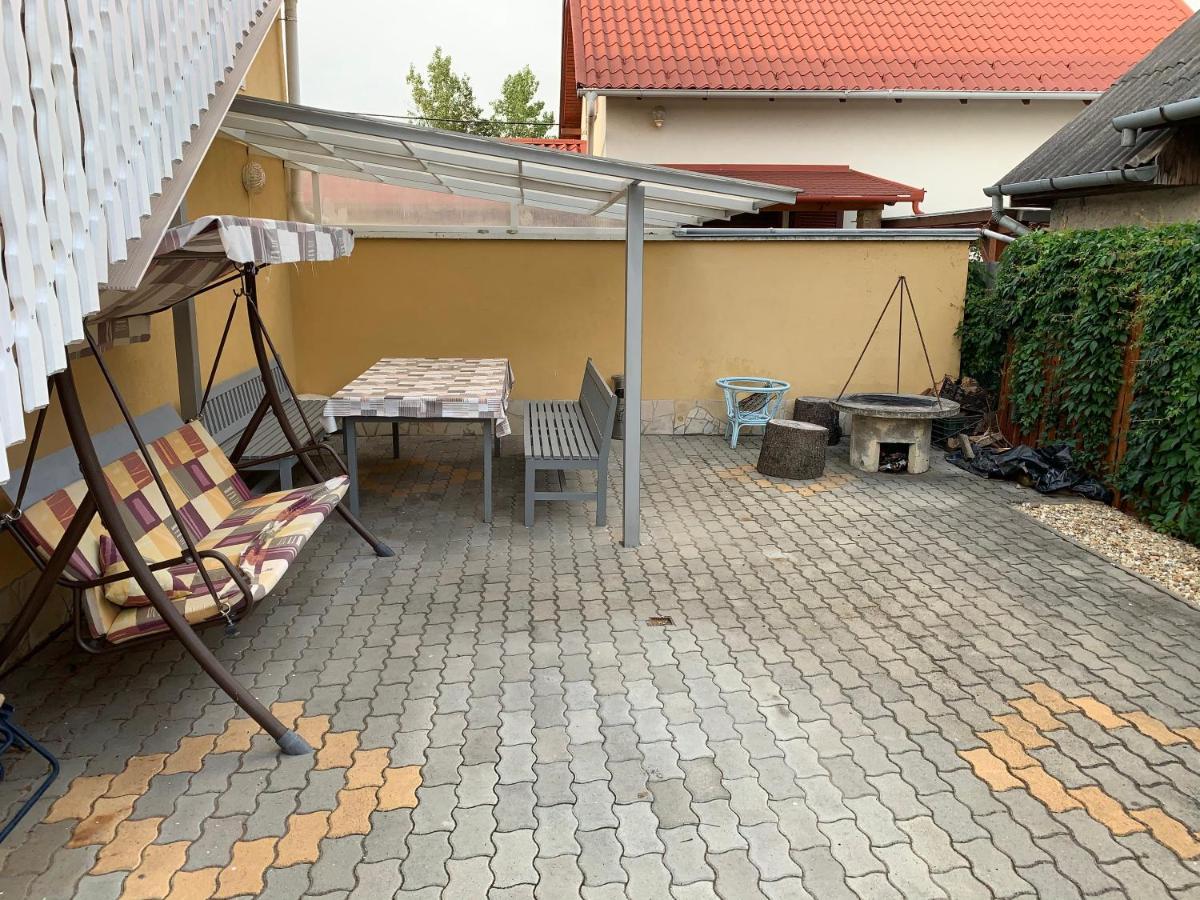 Gazlang Apartman Hajduszoboszlo Bagian luar foto