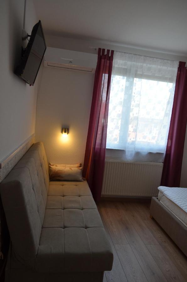 Gazlang Apartman Hajduszoboszlo Bagian luar foto